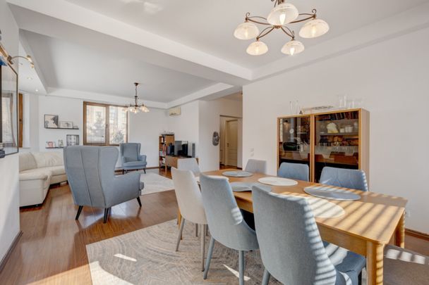 Vila Individuala pentru Firme, Pasaj Mihai Bravu, 9 Camere, - Photo 1