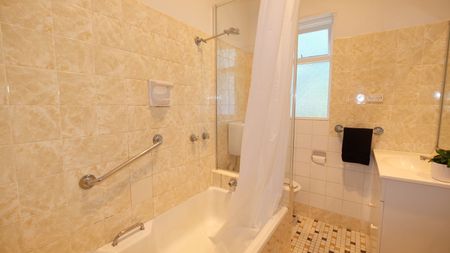 Room for Rent - Prime Location Near UNSW &Transport! - Photo 3