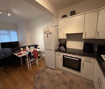 Leavesden Road, Watford - Photo 2