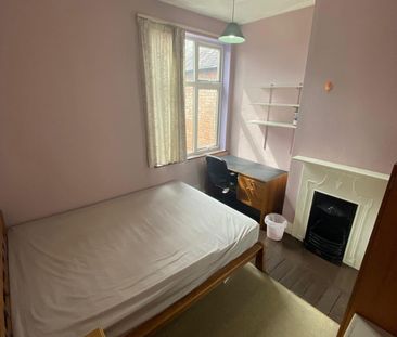 Welford Road (4 bed) - Photo 3