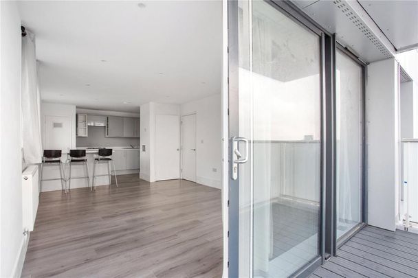 3 bedroom apartment to rent - Photo 1