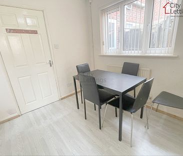 2 Bedroom Mid Terraced House - Photo 3