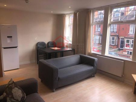 5 bedroom flat to rent - Photo 3