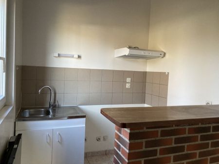 Location Appartement 3 pièces 39m² LA FERTE ST AUBIN 45240 - Photo 2