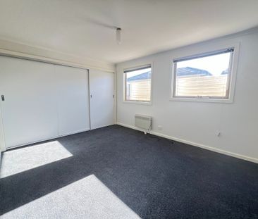 2 bedroom townhouse in the heart of Boronia - Photo 2