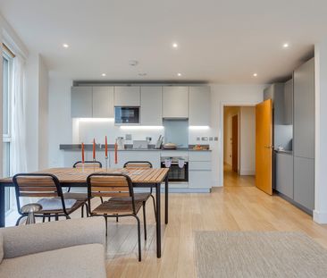 2 Bed Flat, Stockwell Park Walk, SW9 - Photo 1