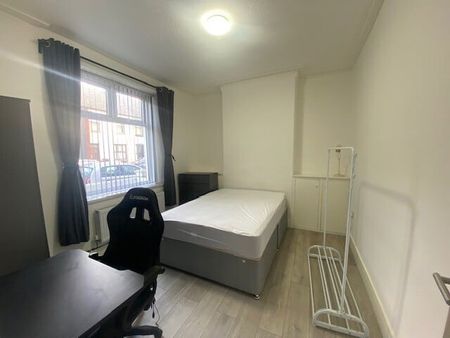 Bertram Street, Cardiff - Photo 3