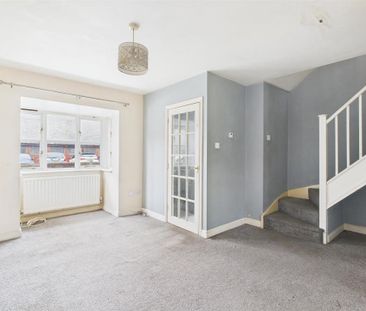 3 bedroom detached house to rent - Photo 2