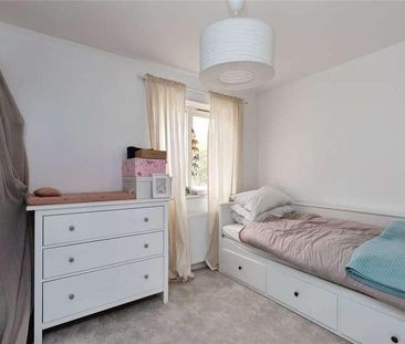 Alnwick Road, London, E16 - Photo 5