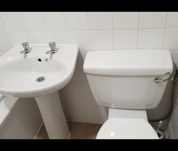 Studio Flat, Zodiac Court, CR0 - Photo 1