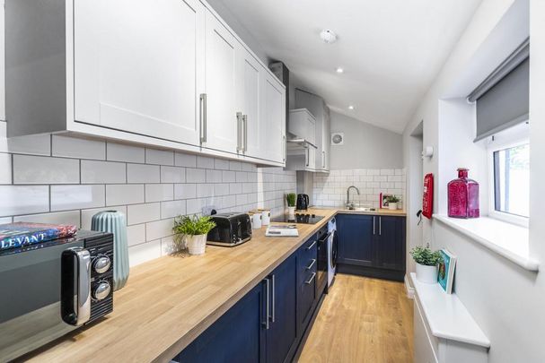 5 bedroom house to rent - Photo 1