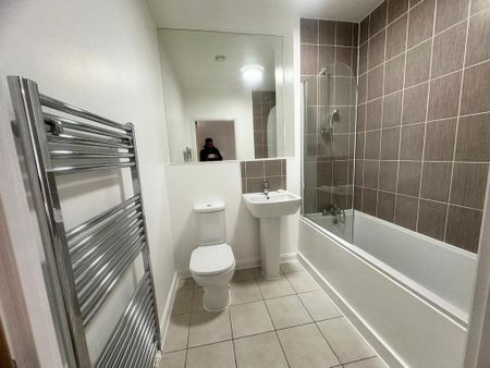 2 bedroom flat to rent - Photo 3