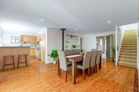 4 Bedroom Vincentia Home - Photo 2