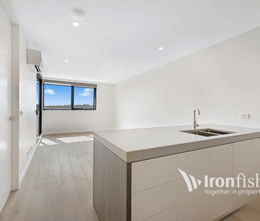 Iconic Building Meets Modern Living at its Best! - Photo 4