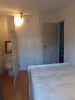 Room in a Shared House, Langdale Close, SE17 - Photo 5