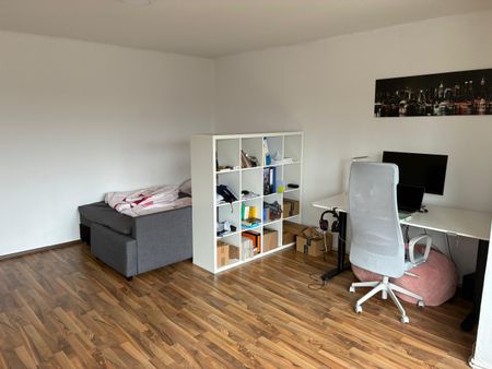 Dicht zur UNI, 2 Zi.-Whg. ca. 63qm in der Ratzeburger Allee 92, FREI zum 01.01.2026 - Photo 2