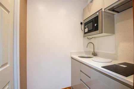 Studio to rent - Photo 5