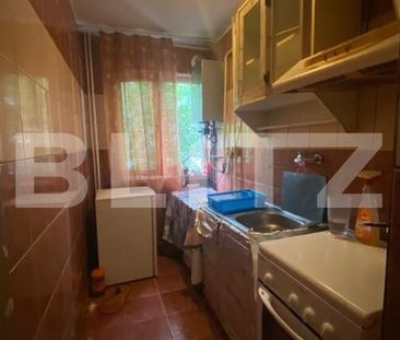 Apartament 3 camere, 65 mp, decomandat, zona Craiovita Noua - Racheta - Photo 3