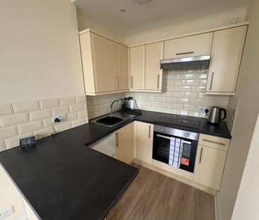 1 bedroom flat to rent - Photo 6