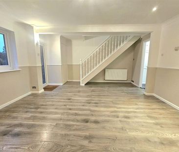 3 bedroom terraced house to rent - Photo 3