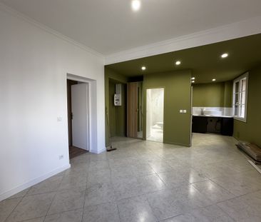 Location Appartement 2 pièces 43m² TOULON 83000 - Photo 6