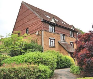 Dorchester Court, Woking, Surrey, GU22 - Photo 2