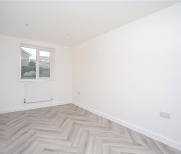 5 bedroom link detached house to rent - Photo 6