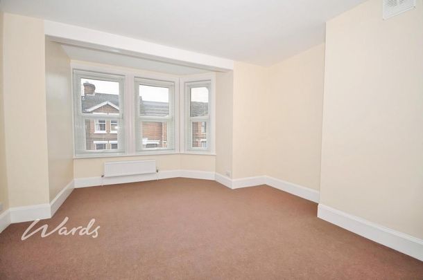 3 bedroom end of terrace house to rent - Photo 1