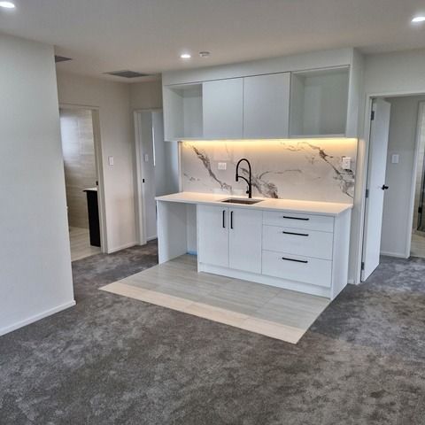 West Harbour. Brand new for you. - Photo 1