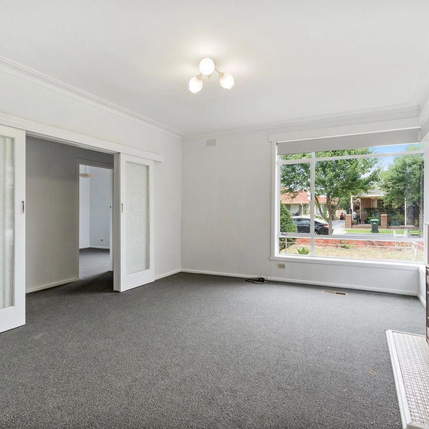 3 Bedroom Spacious Family Home! - Photo 1