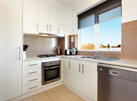4/42 Wilgah St, St Kilda East VIC 3183 - Apartment For Rent | Domain - Photo 3