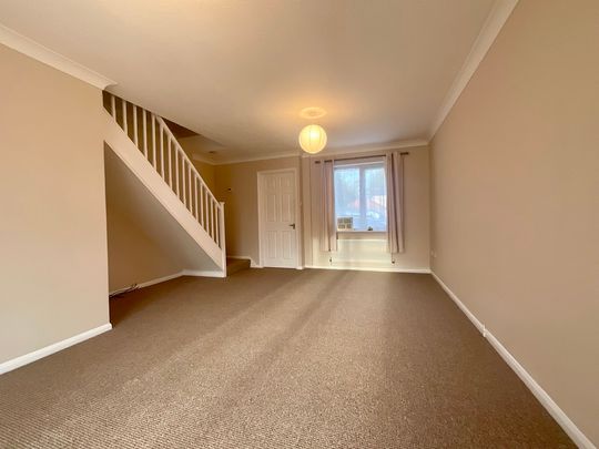 3 bedroom Semi-Detached House to let - Photo 1