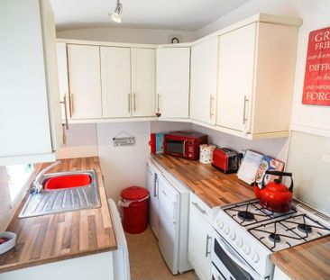 2 bedroom terraced house to rent - Photo 5