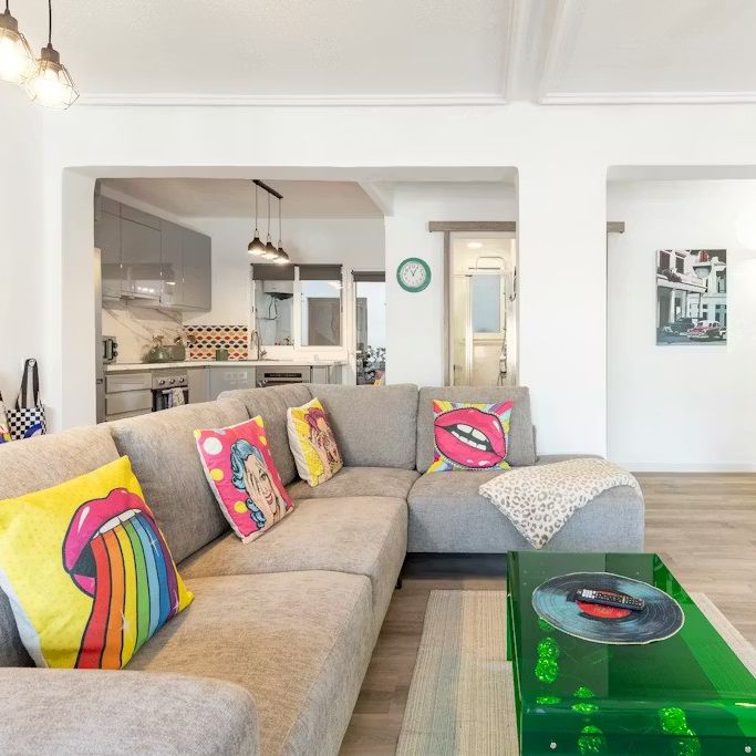 Plaza de la Replaceta, Paterna, Valencian Community 46980 - Photo 1