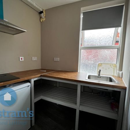 1 bed Studio for Rent - Photo 3
