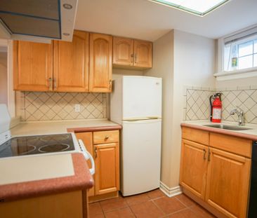 Lower Unit - Photo 6