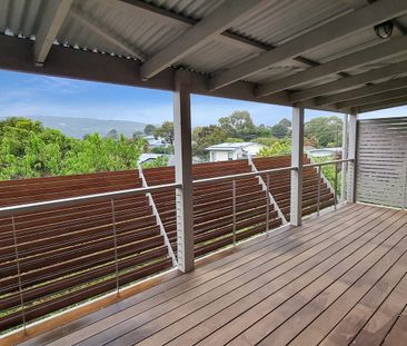 Four bedroom Townhouse - Perfect Blend Of Family Living With The Co... - Photo 4
