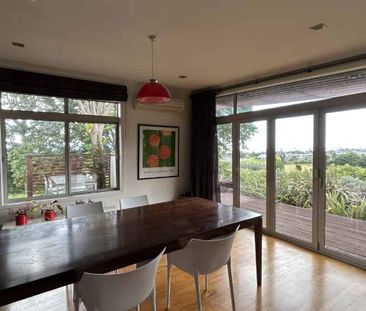 Richmond Hill 4 Bedroom Beauty - Photo 2