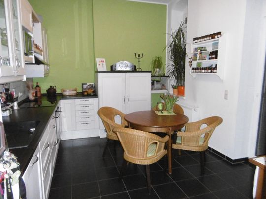 Denkmalperle - Nähe "Großer Garten"! Hochwertige 3-Zimmer- Wohnung mit Balkon und eigenen Garten! - Foto 1