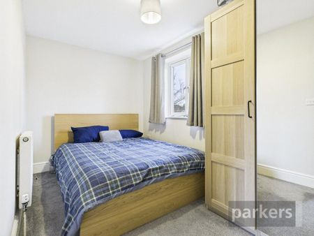 2 bedroom end of terrace house to rent - Photo 4