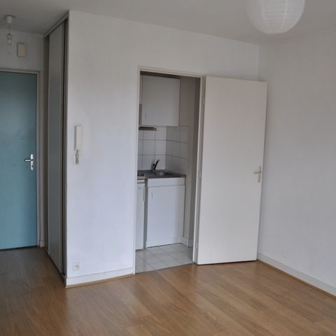 Location Appartement 2 pièces 30m² - Photo 1