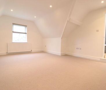 2 bedroom maisonette to rent - Photo 5