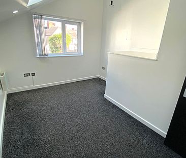 £1,090 PCM, Refurbished Two Bedroom, Two Bathroom Maisonette with G... - Photo 1