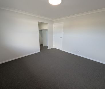 Brand New Home in Golf Course Estate - Photo 4