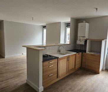 Location Appartement 4 pièces 73m² PRIVAS 07000 - Photo 2