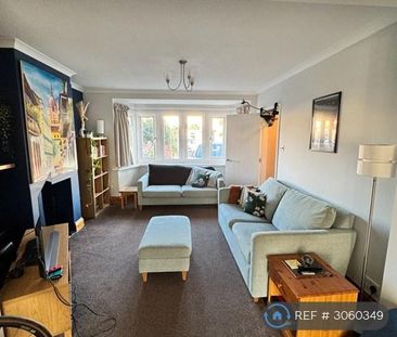3 bedroom semi-detached house to rent - Photo 1