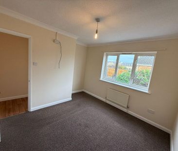 2 bedroom semi-detached house to rent - Photo 6