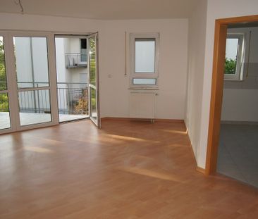 Neubau - großzügiger Balkon - Bad mit Wanne, Dusche und Fenster - A... - Foto 1