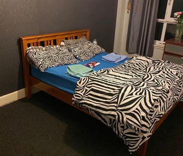 Room in a Shared Flat, Lindsay Road, EH6 - Photo 3