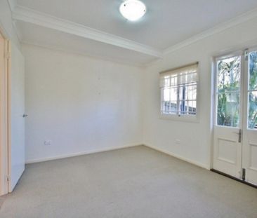 2 Bedroom Unit with Private Courtyard - Photo 2